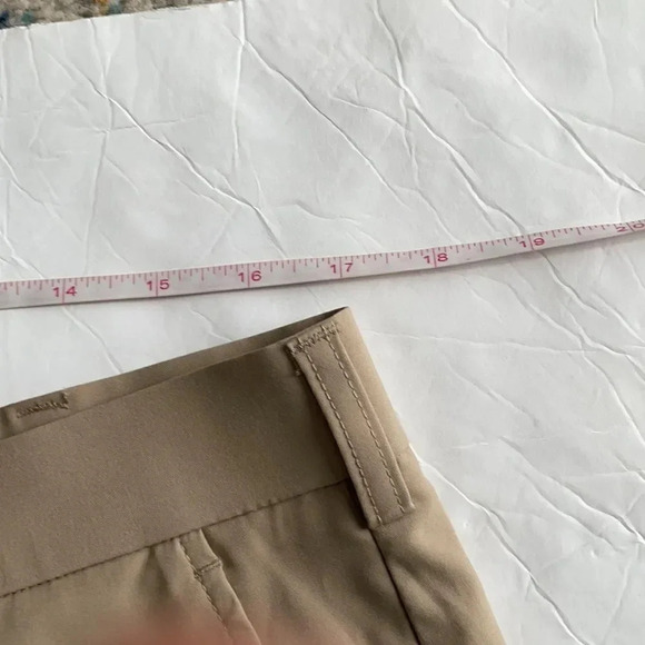 PGA Tour flat front golf shorts, tan. 10” inseam. Size 34 - Picture 6 of 9